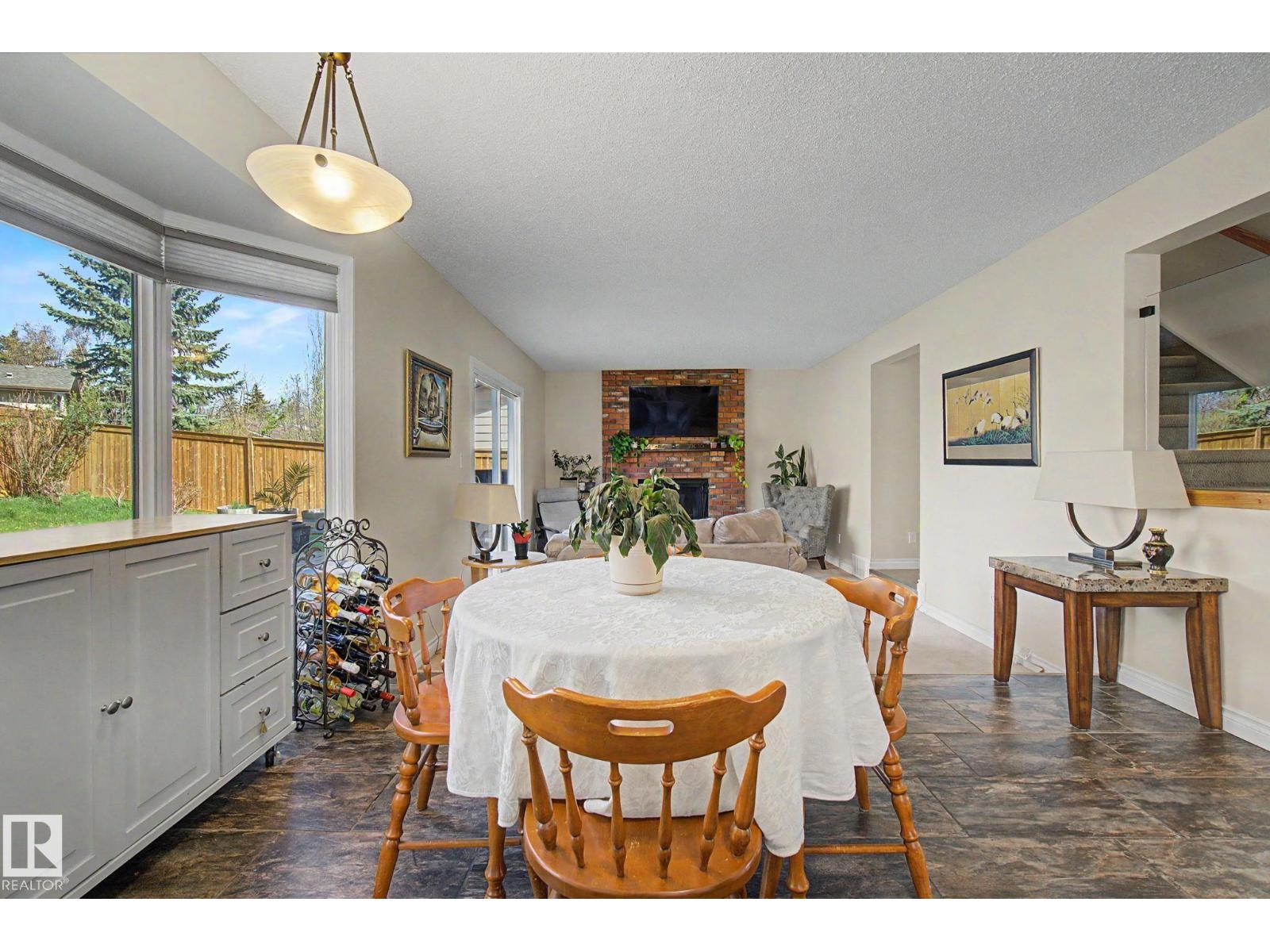 42 WOODLAKE RD, Sherwood Park