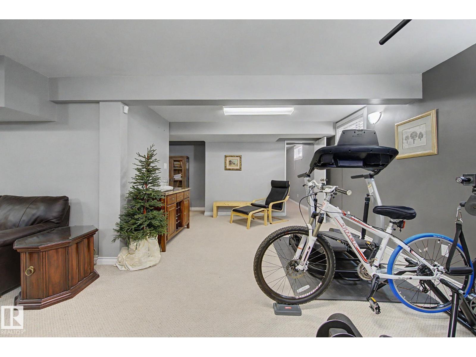 42 WOODLAKE RD, Sherwood Park