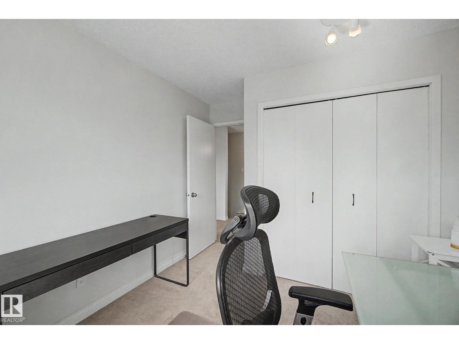 42 WOODLAKE RD, Sherwood Park