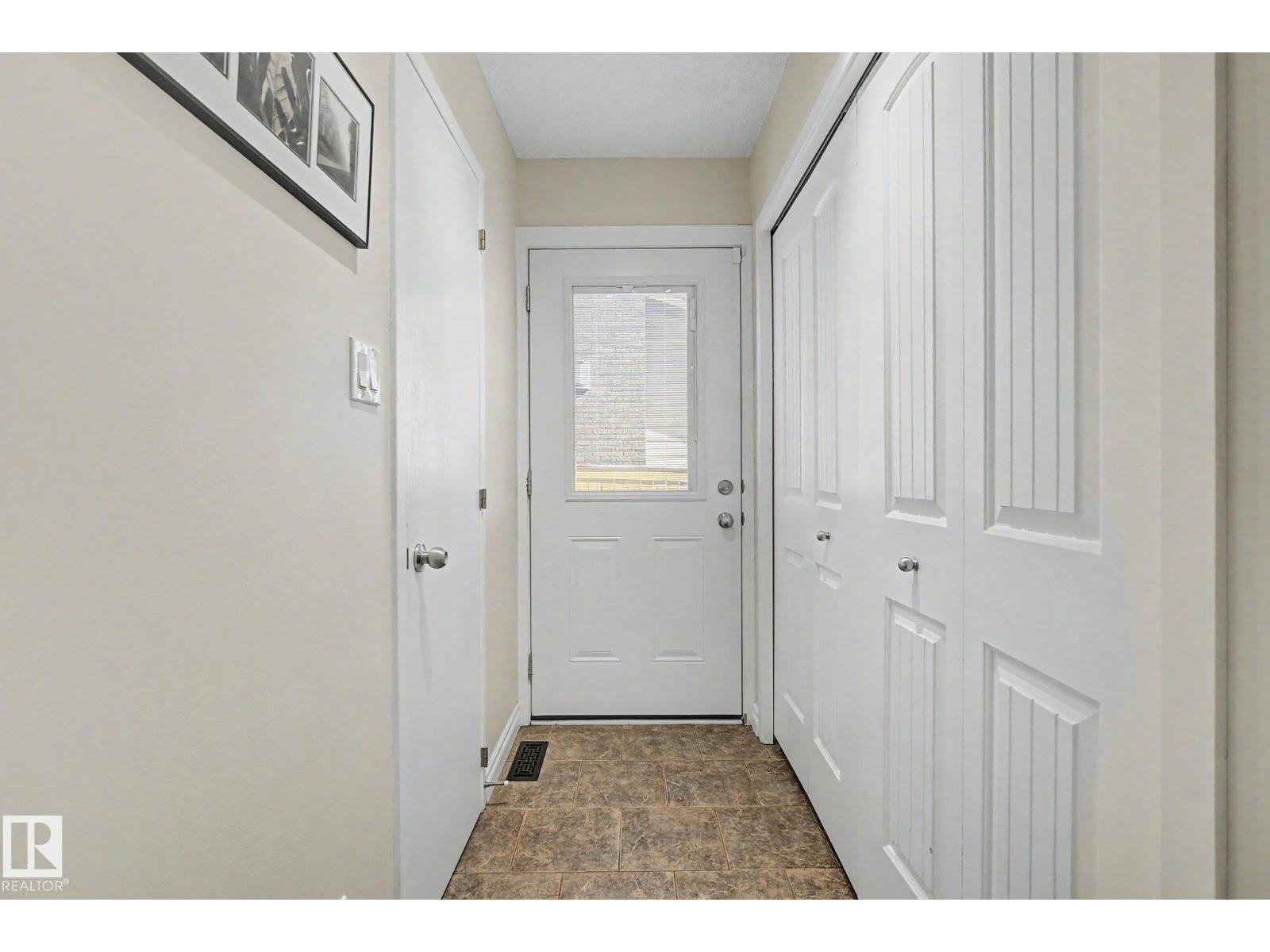 42 WOODLAKE RD, Sherwood Park