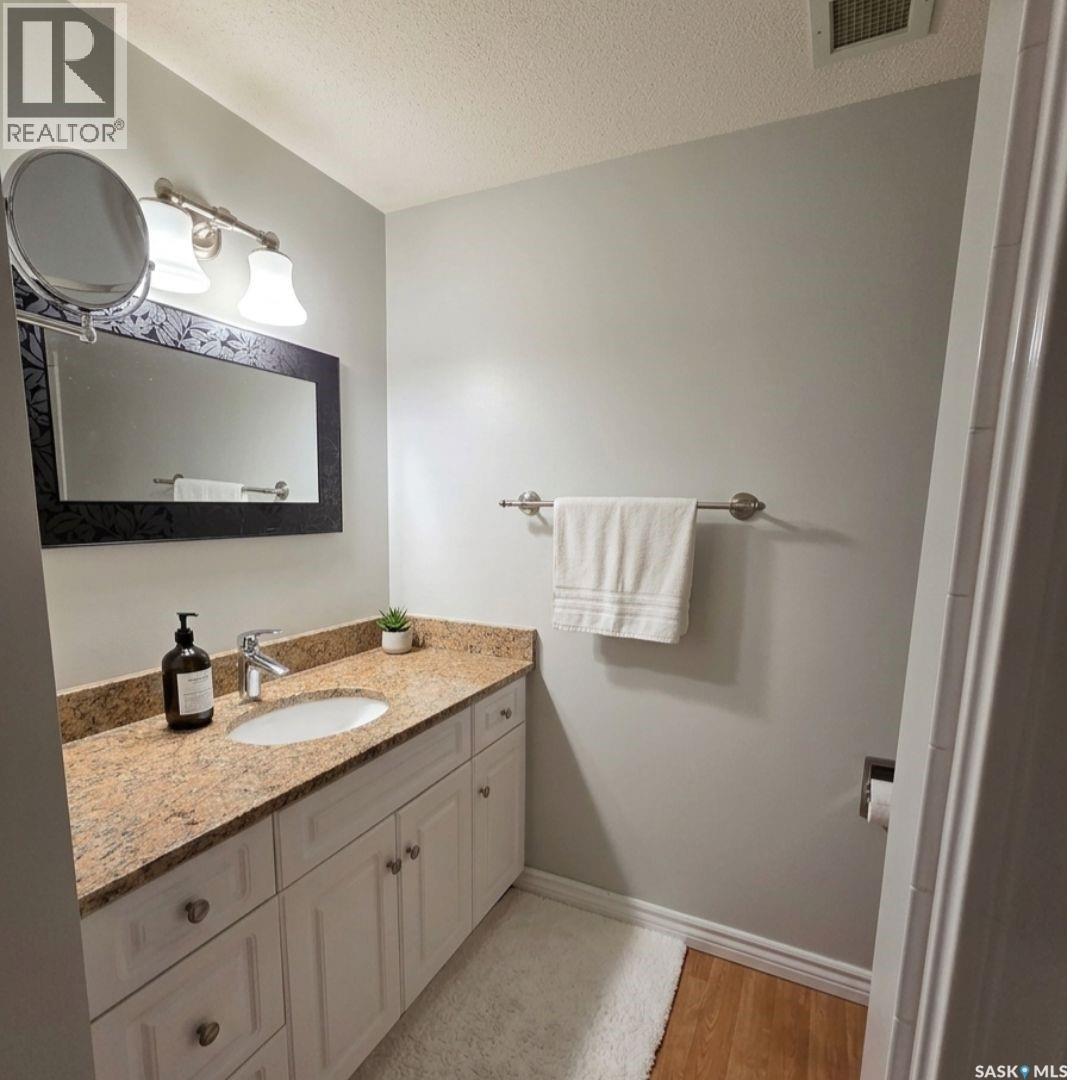#205 2244 SMITH STREET - 7
