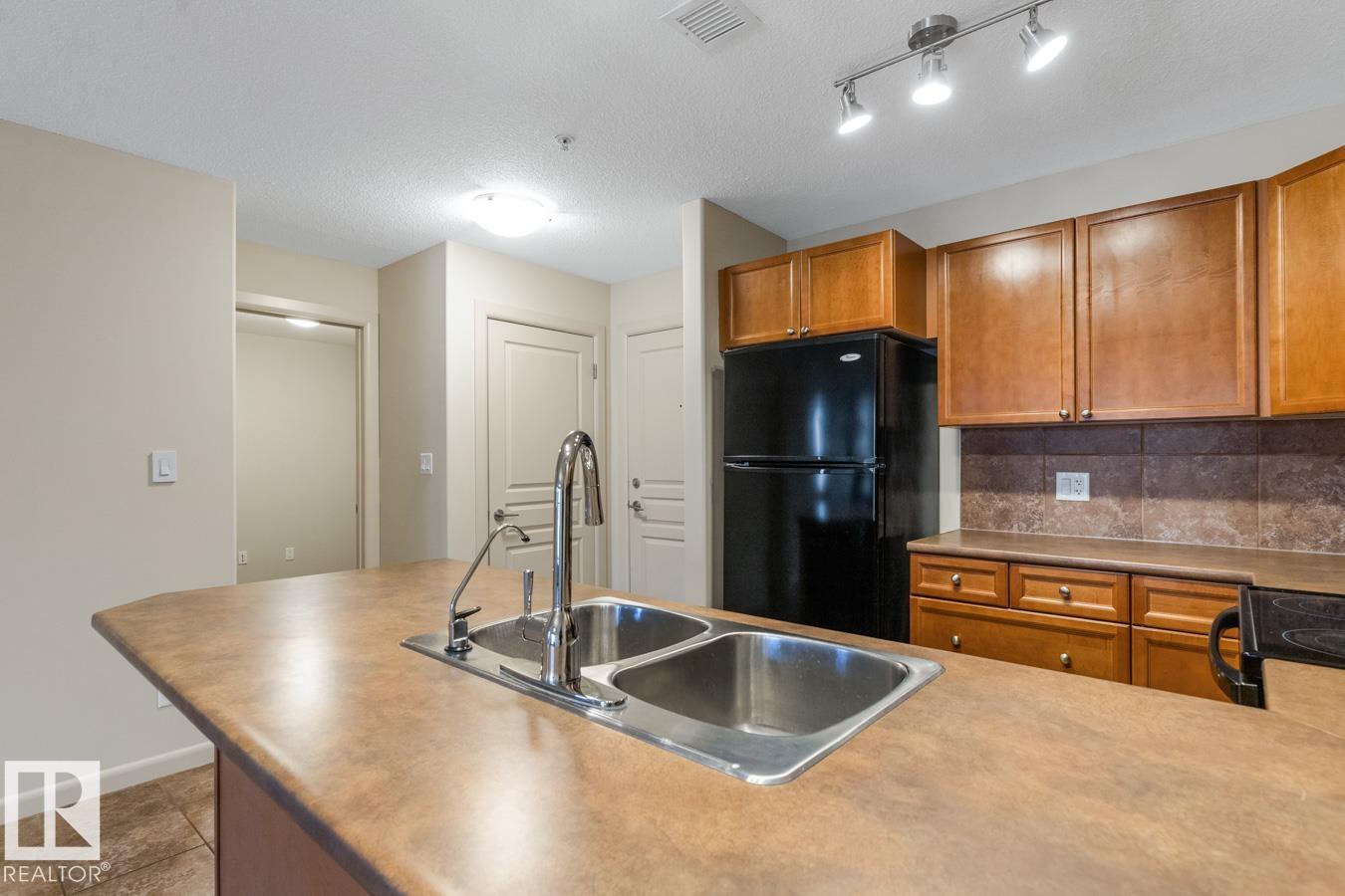 #228 400 PALISADES WY, Sherwood Park