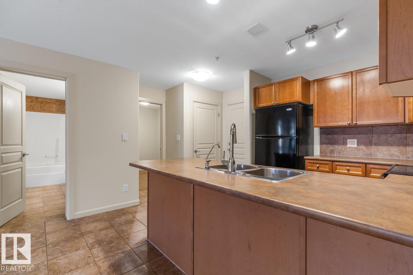 #228 400 PALISADES WY, Sherwood Park