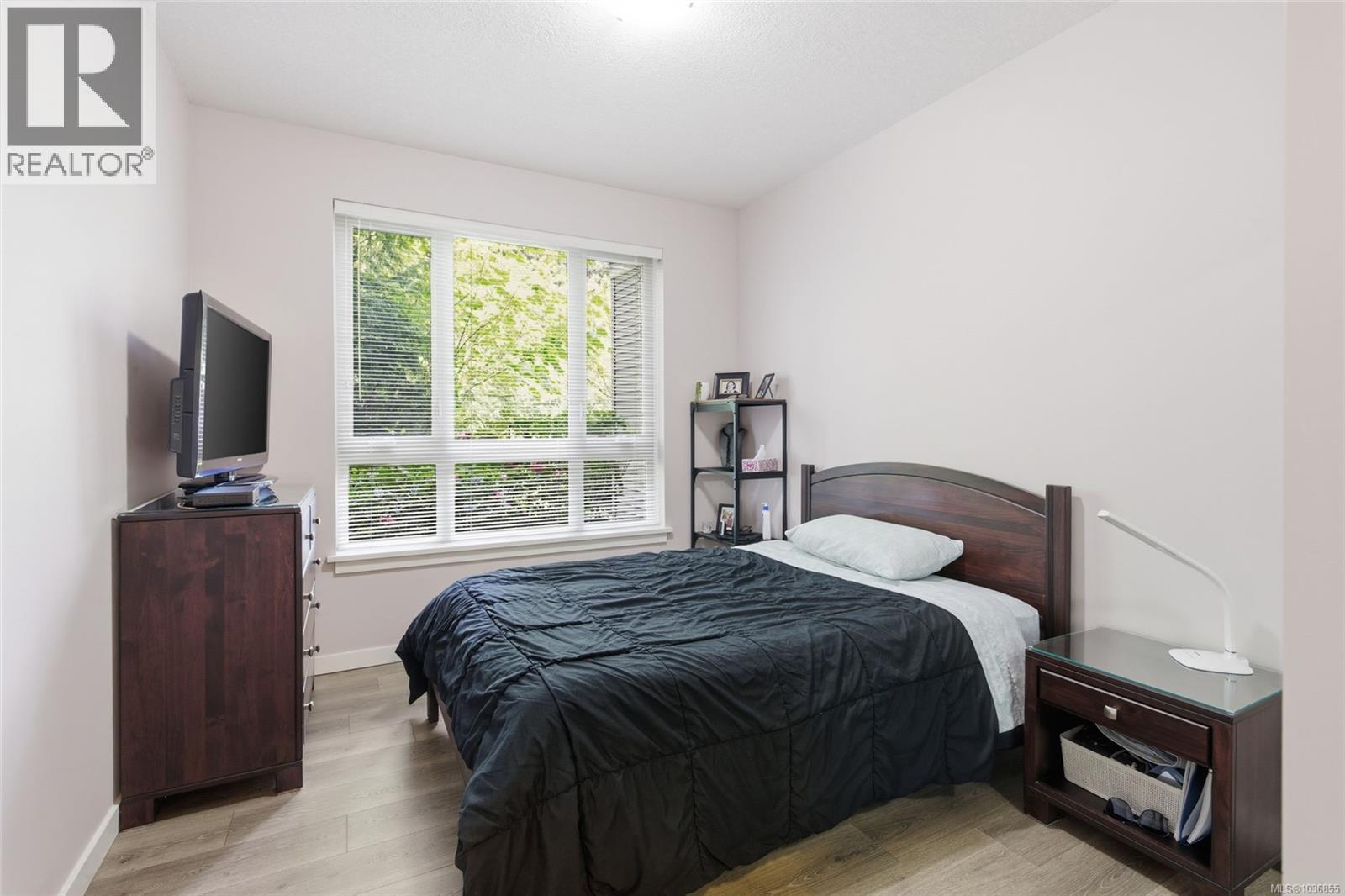 #114 5670 Edgewater Lane - 27