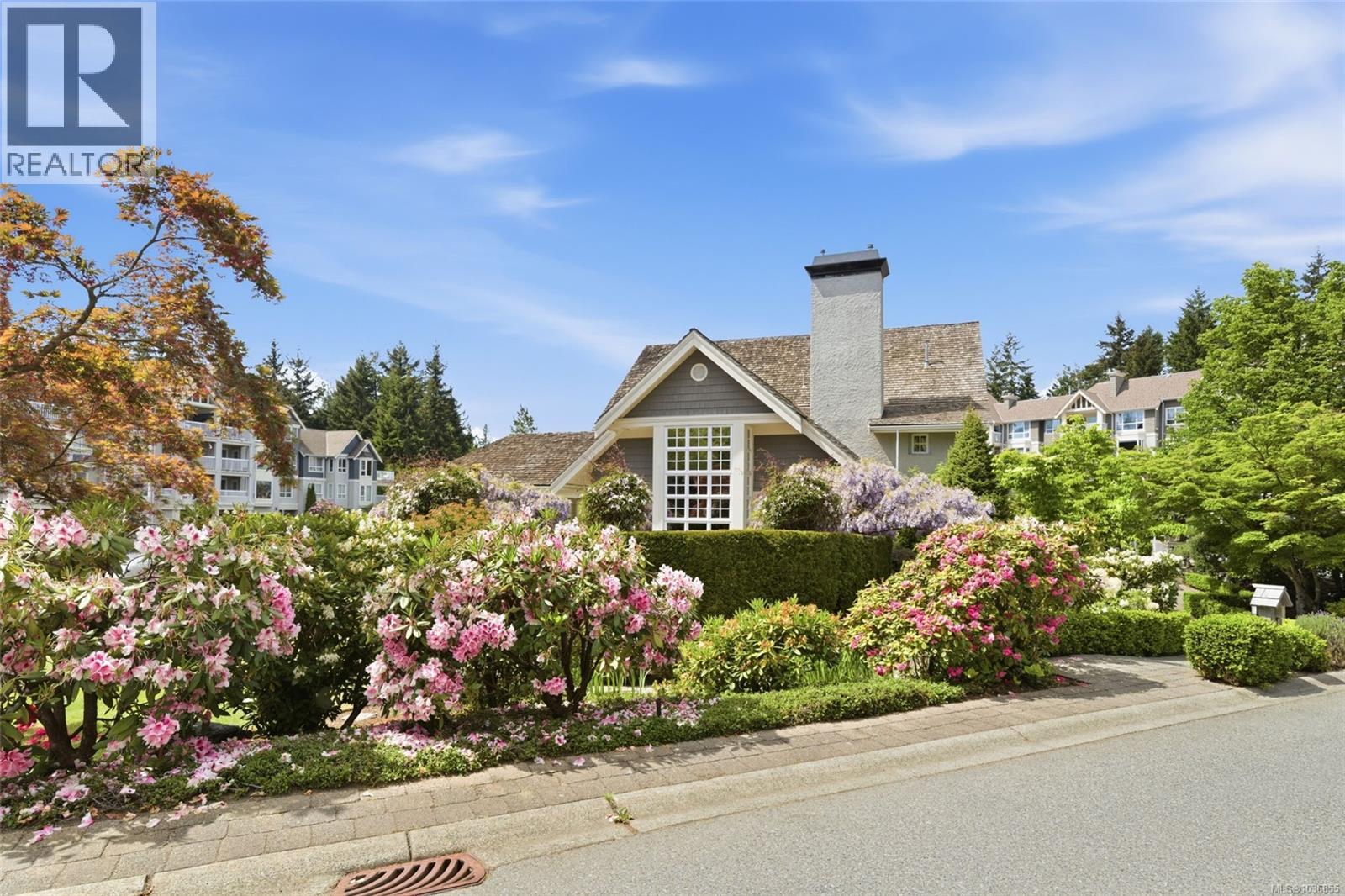 #114 5670 Edgewater Lane - 40