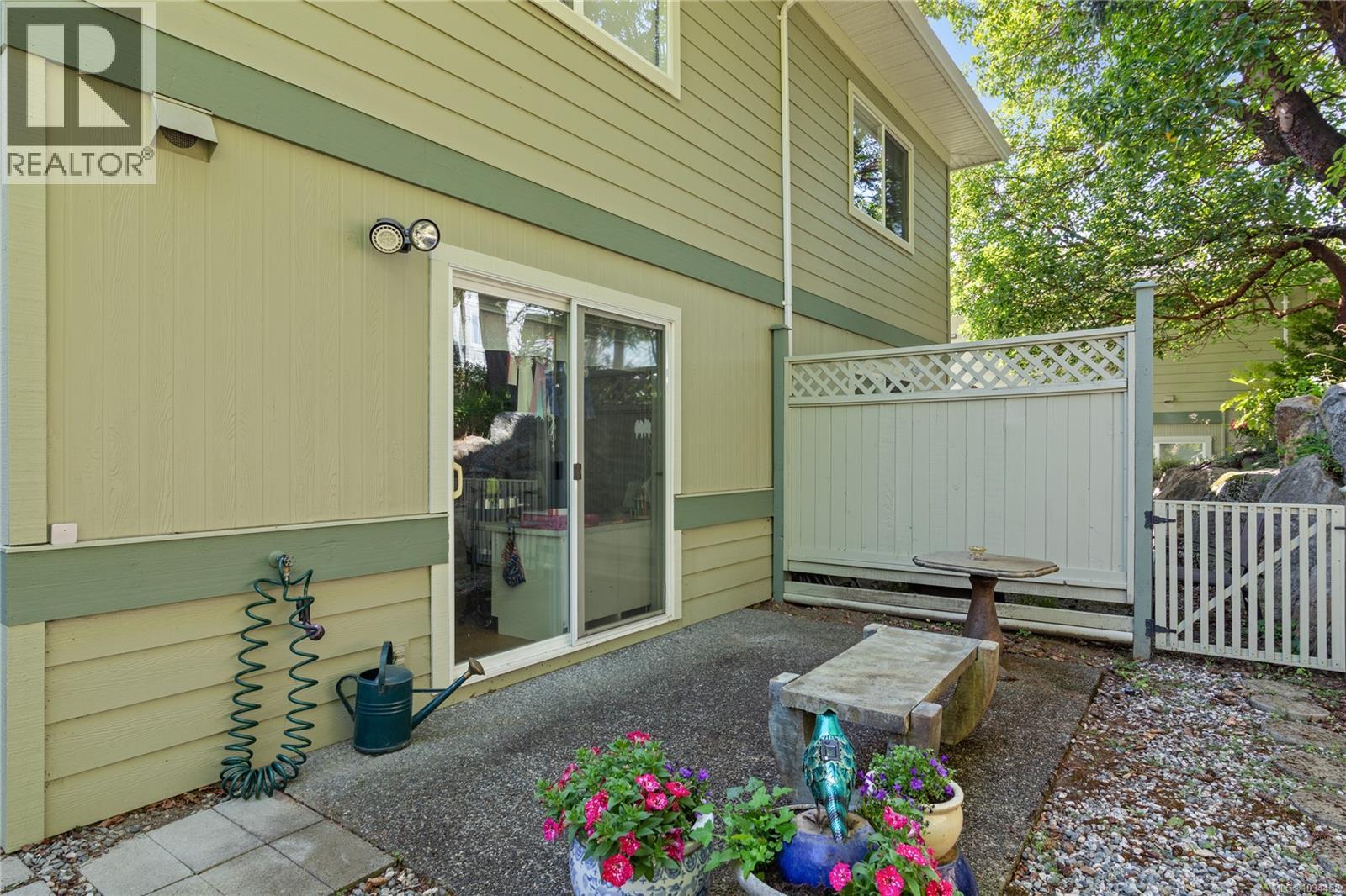 #22 126 Hallowell Rd - 26