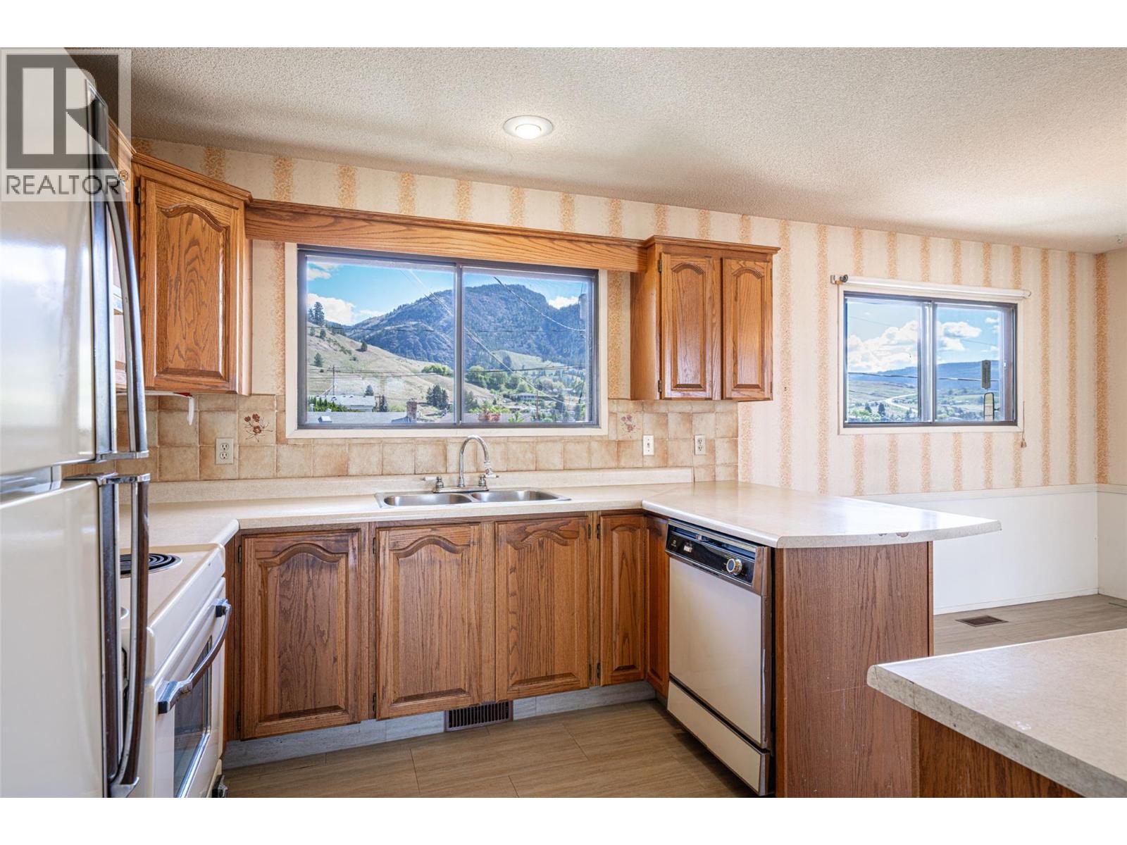 1272 St Clare Court - 10