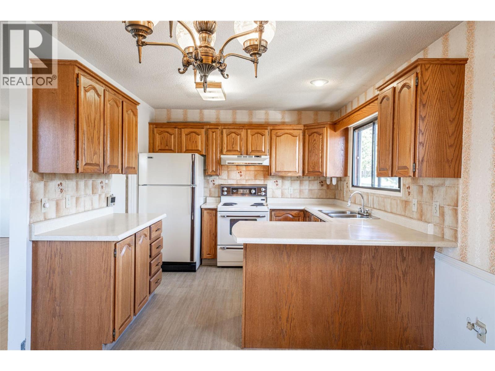 1272 St Clare Court - 11