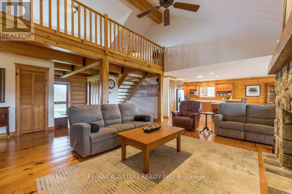1769 MYERS CRESCENT - 10