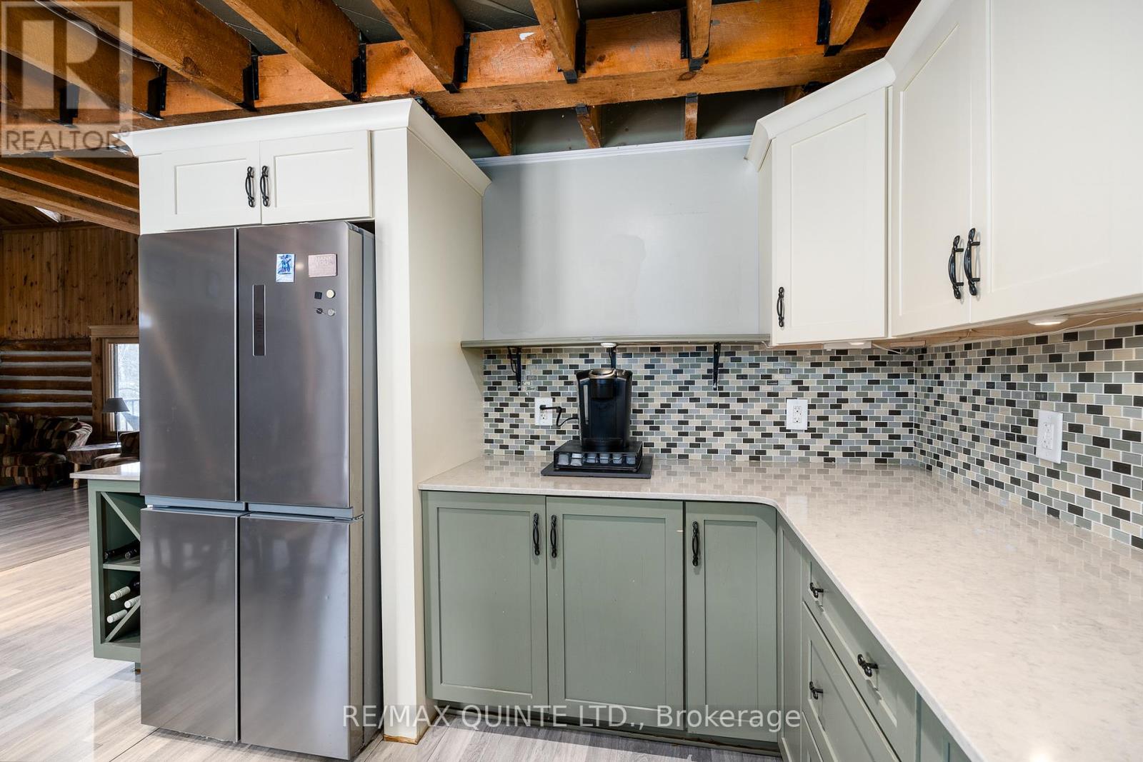 20 THOMPSON ROAD - 14
