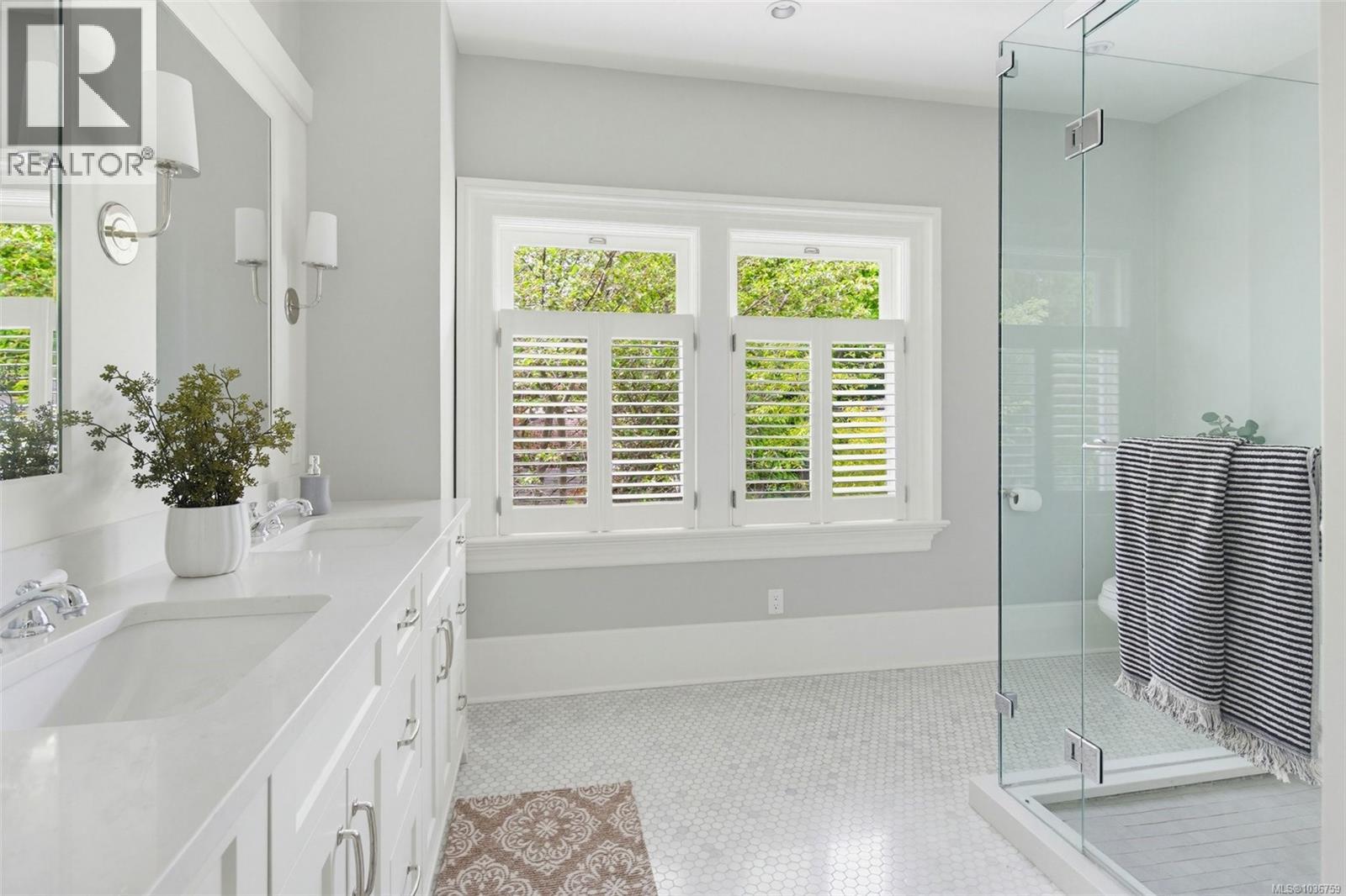 1566 Hampshire Rd - 26