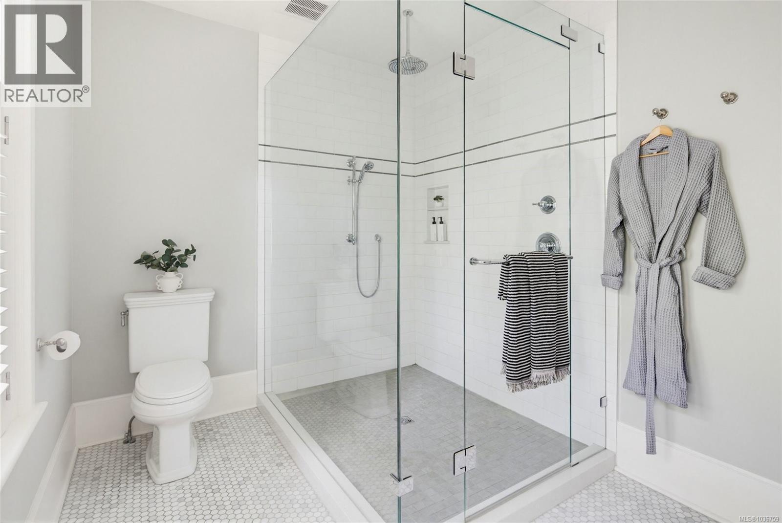 1566 Hampshire Rd - 28
