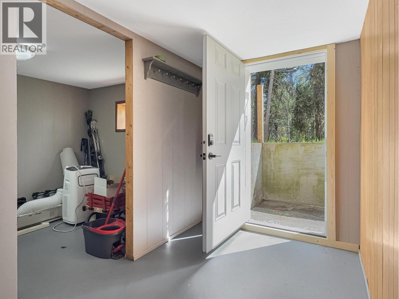 1341 HODGSON ROAD - 27