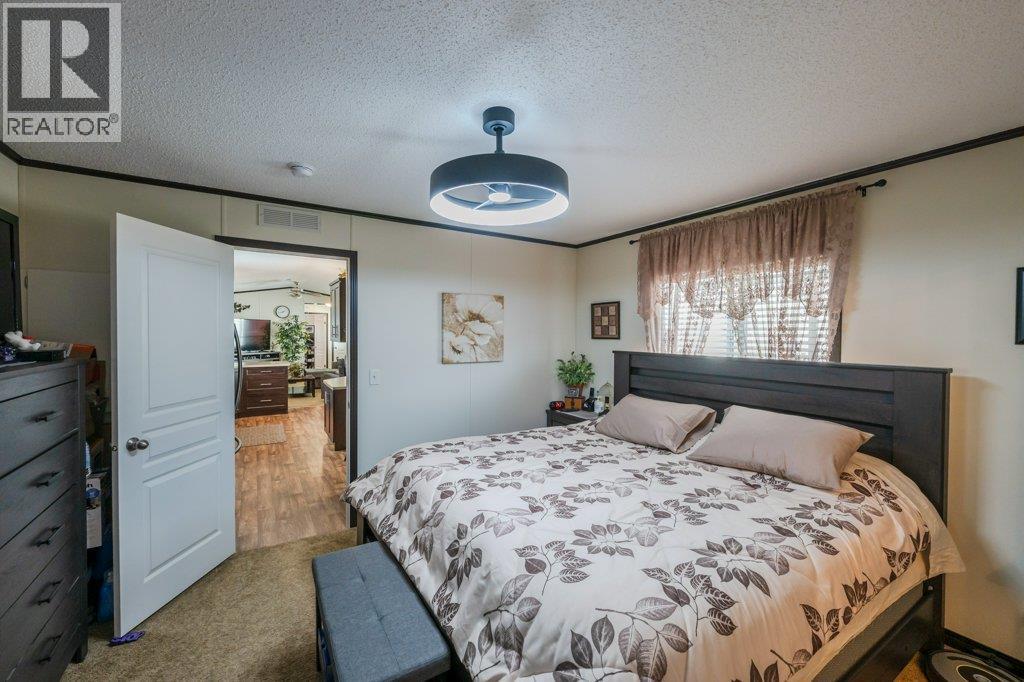 6633 PARK Drive Unit# 36, Oliver