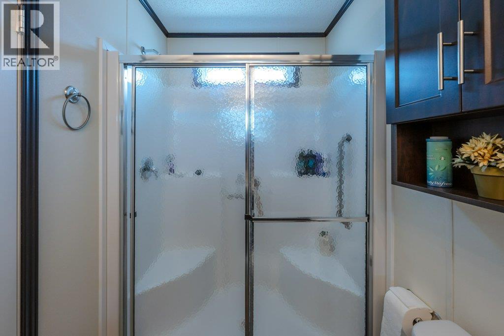 6633 PARK Drive Unit# 36, Oliver
