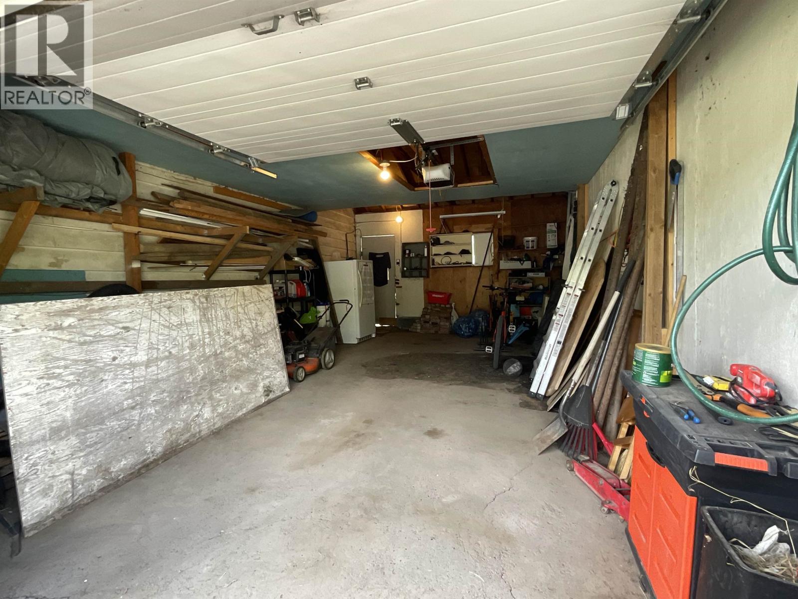 785 REID STREET - 27