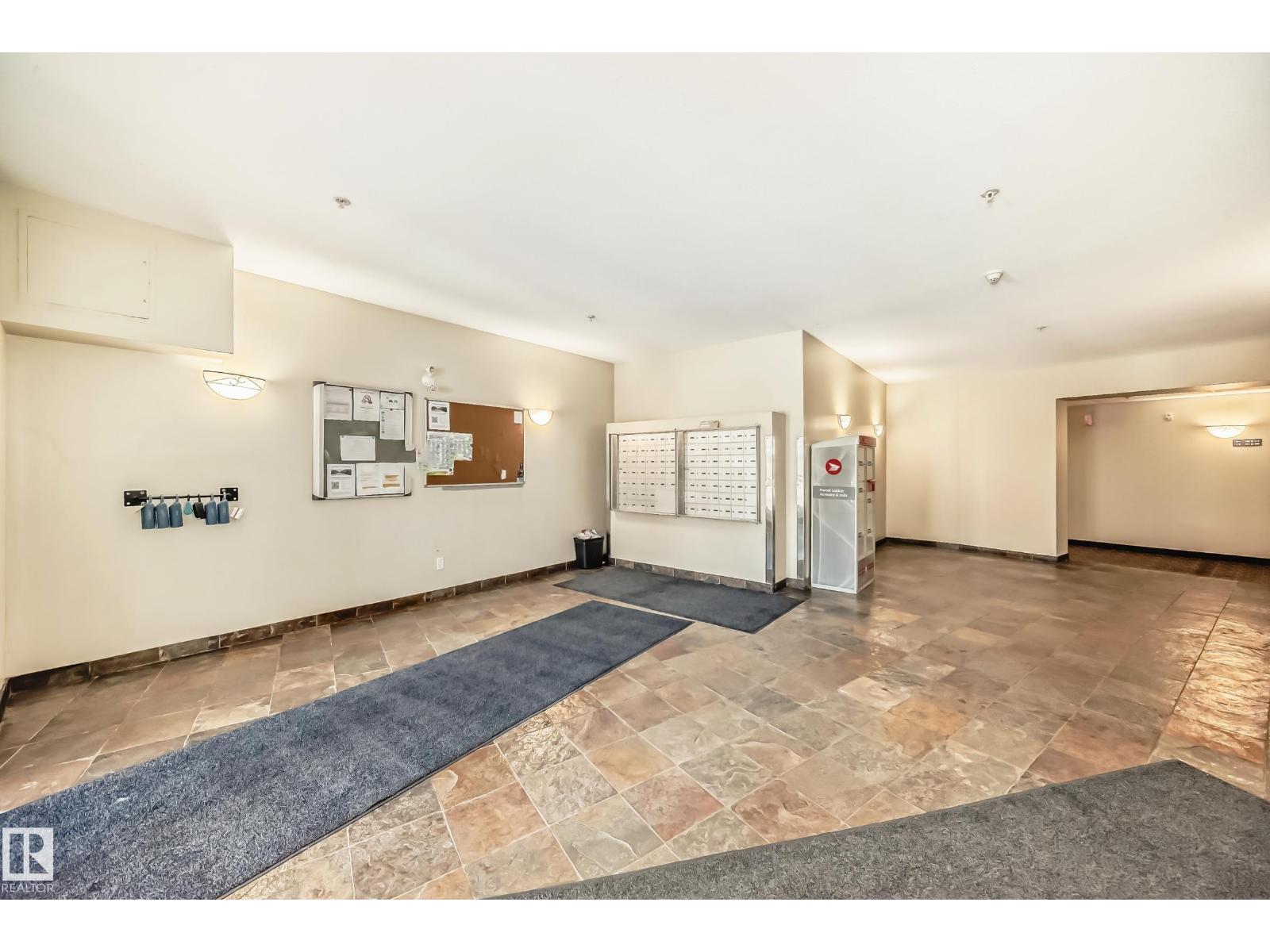 #207 4316 139 AV NW - 35