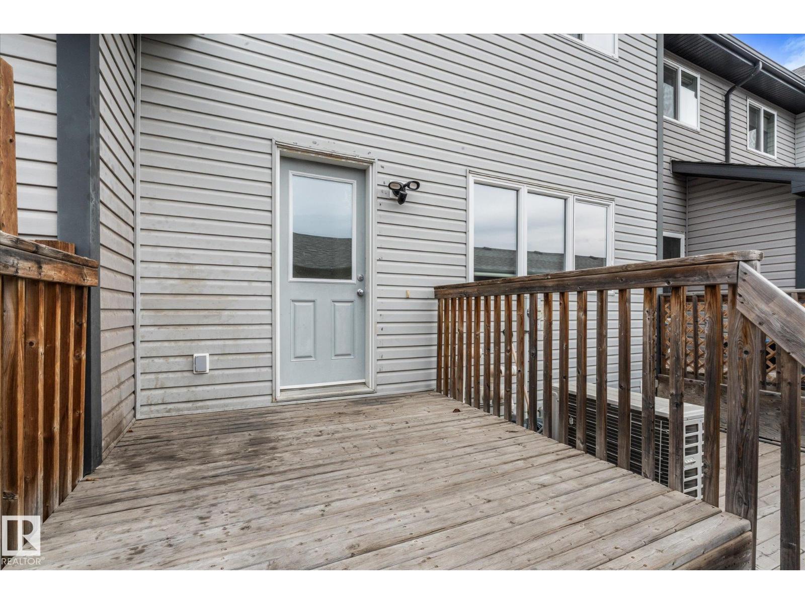 802 MCLEOD AV — photo 42