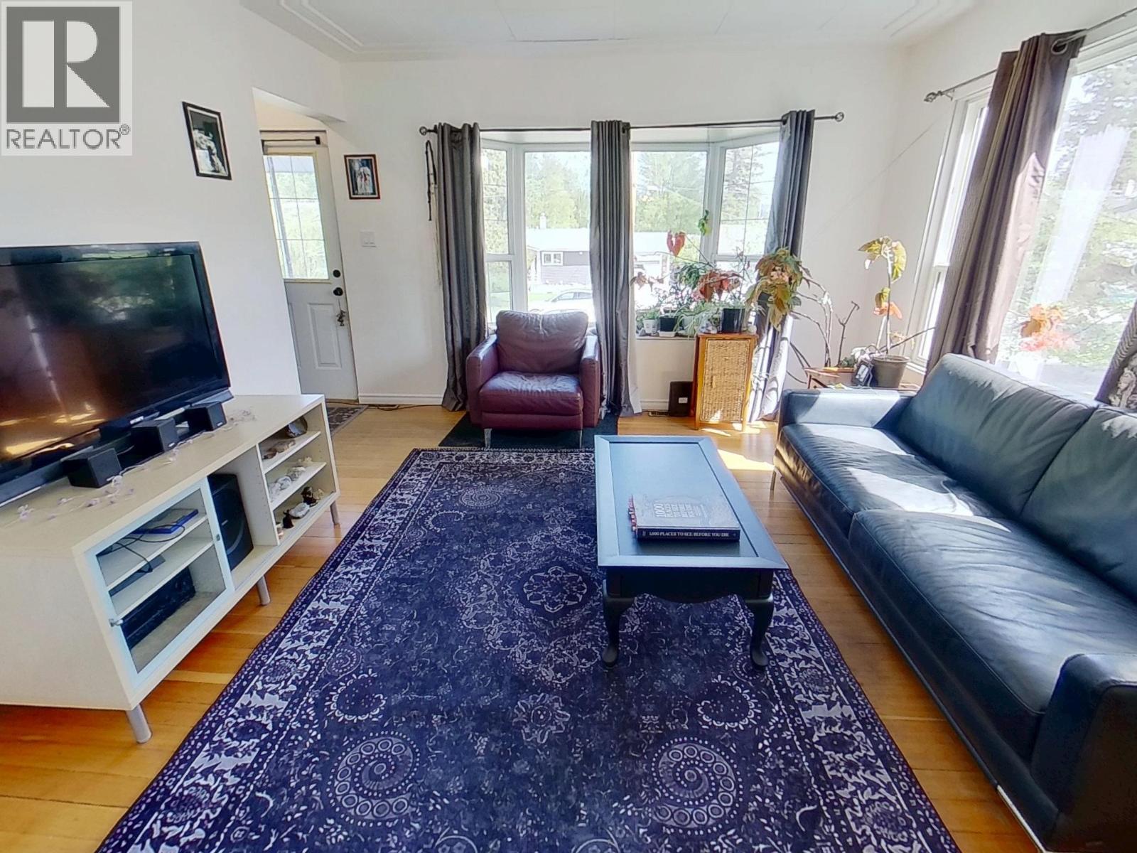 785 REID STREET - 4