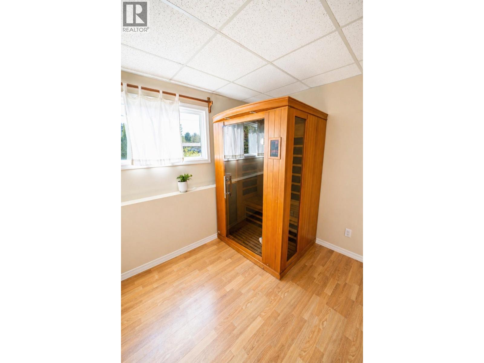 5010 LANFEAR Drive, Terrace