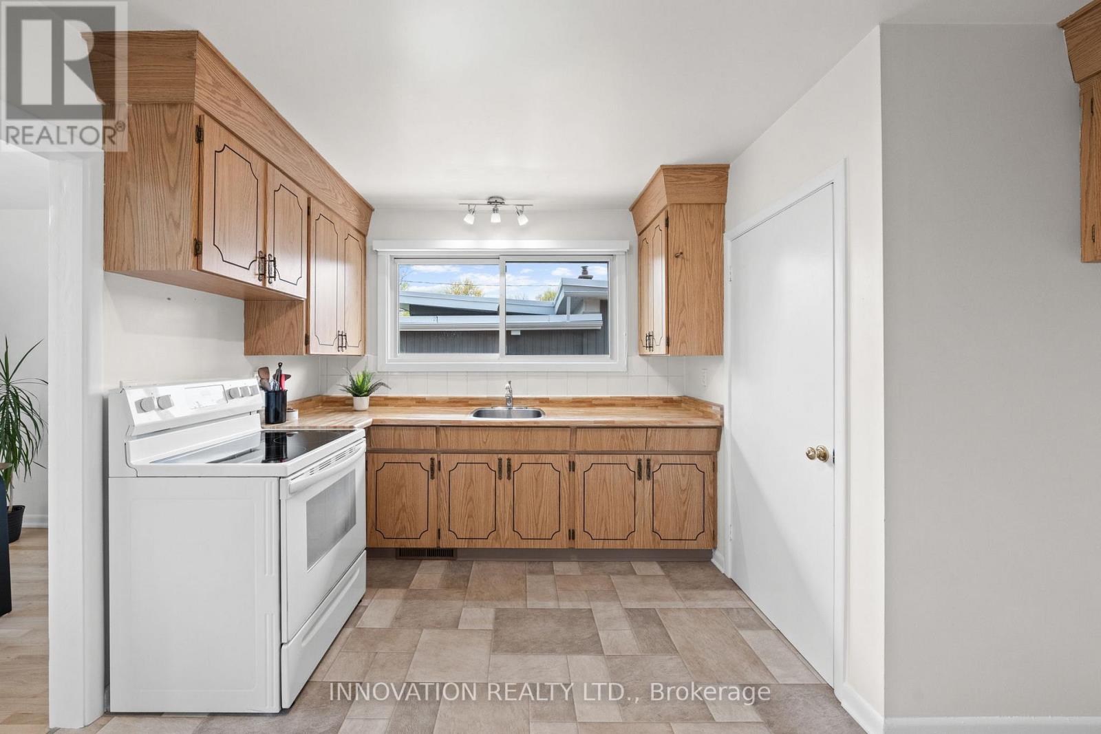 804 ADAMS AVENUE - 12