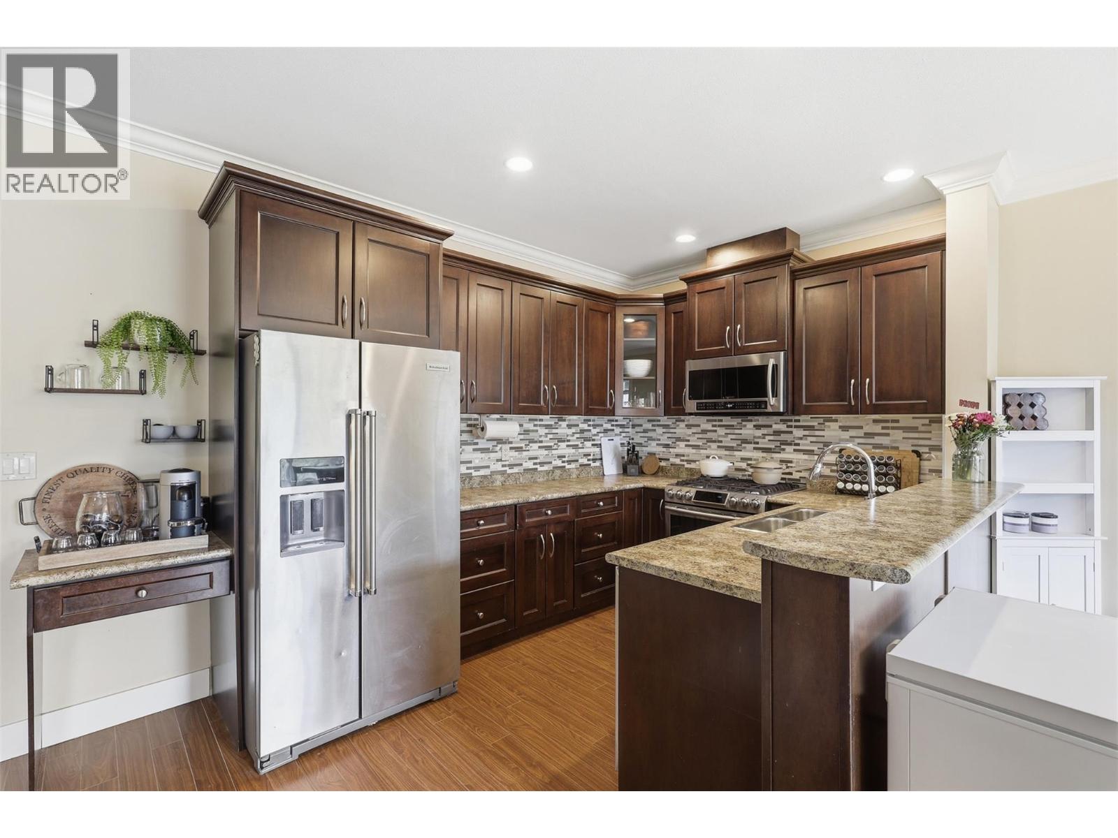 #59 2046 Robson Place - 11