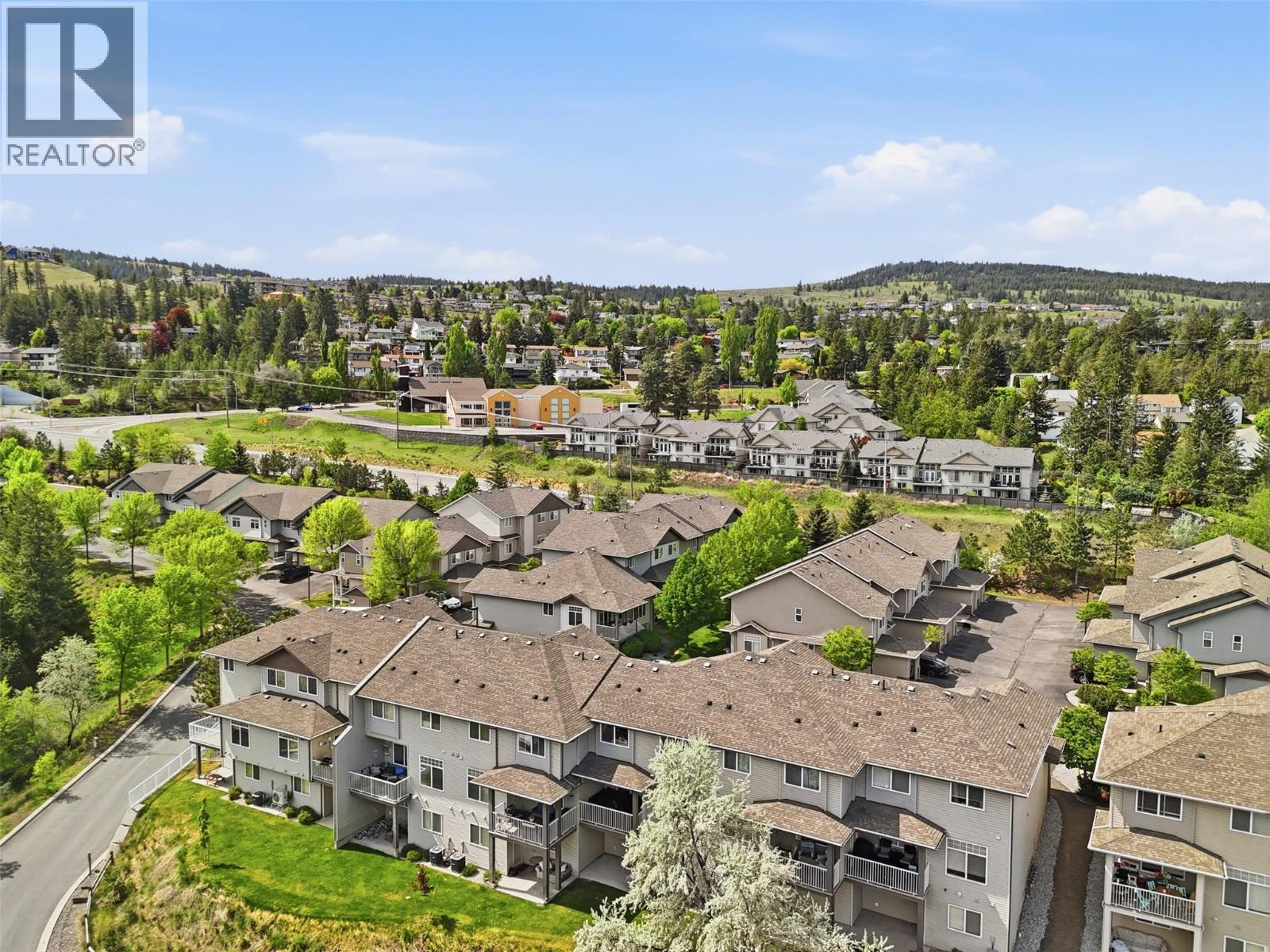 #59 2046 Robson Place - 44