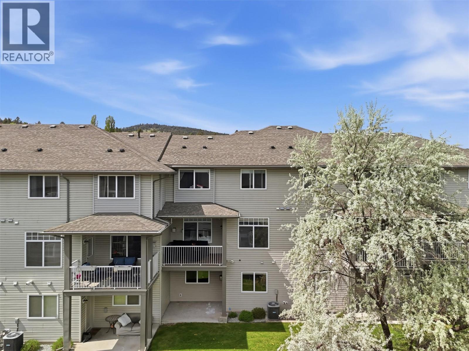 #59 2046 Robson Place - 43