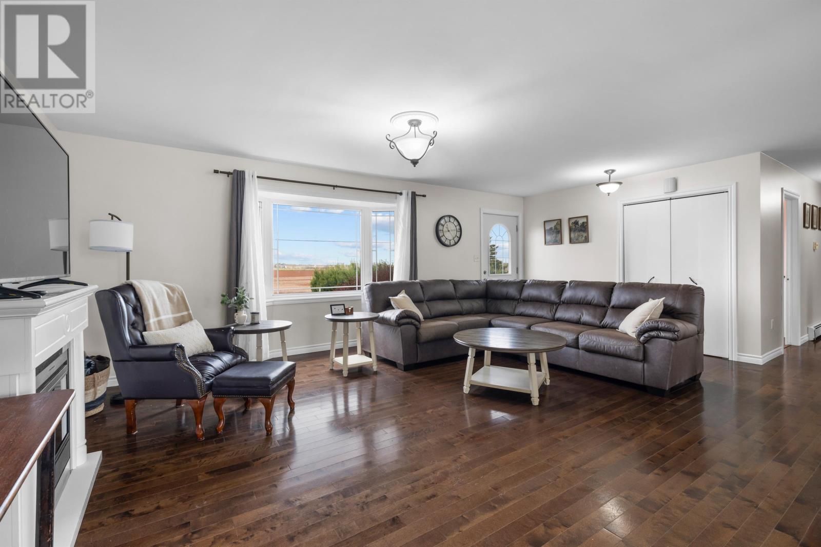 184 DEKKER Road - 10