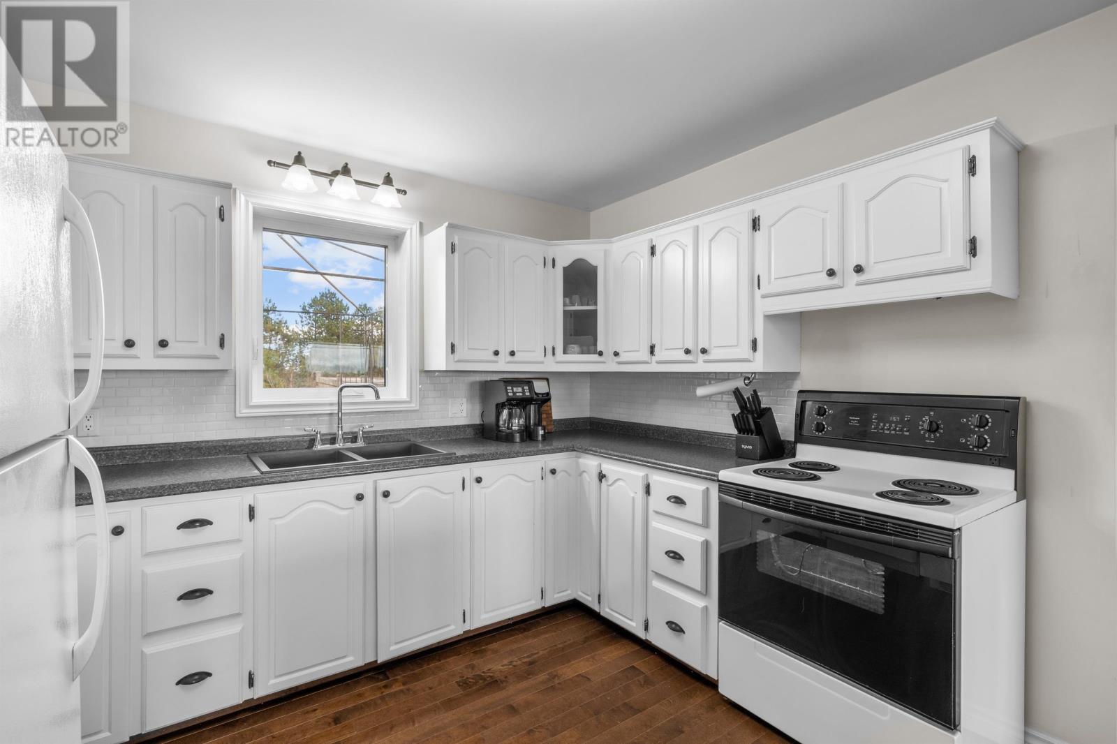 184 DEKKER Road - 15