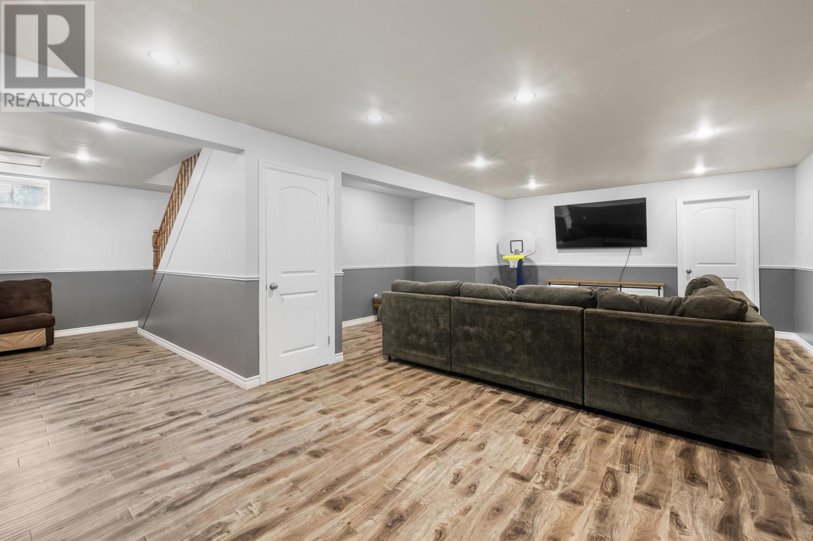 184 DEKKER Road - 26
