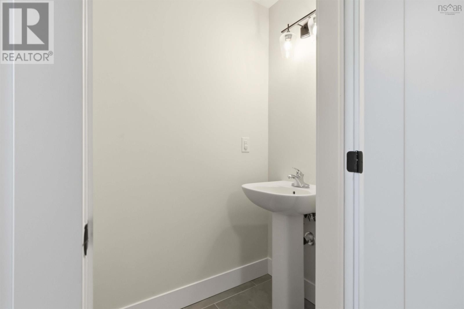 29 Sam Crescent - 38