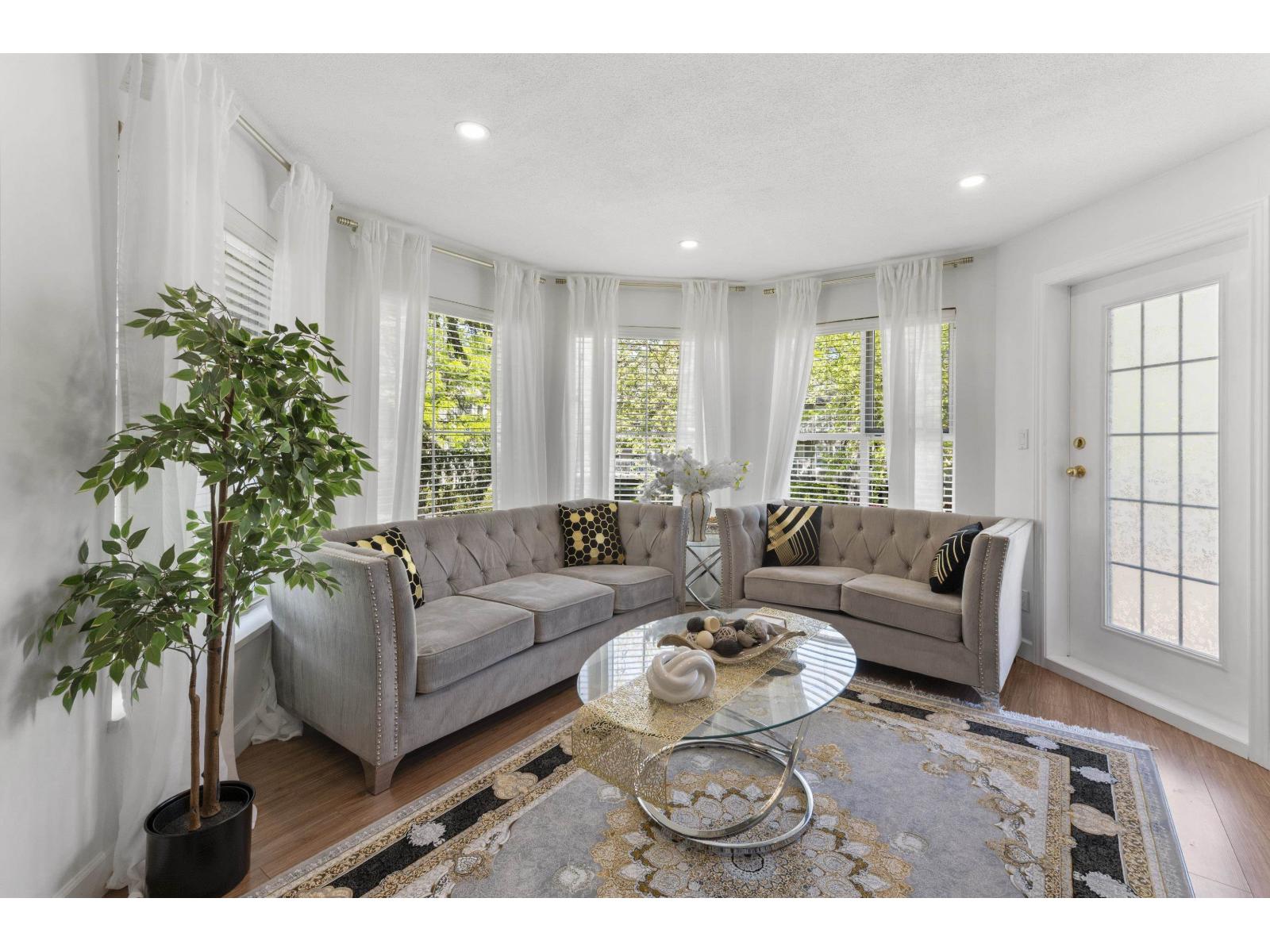 315 15140 108 AVENUE, Surrey