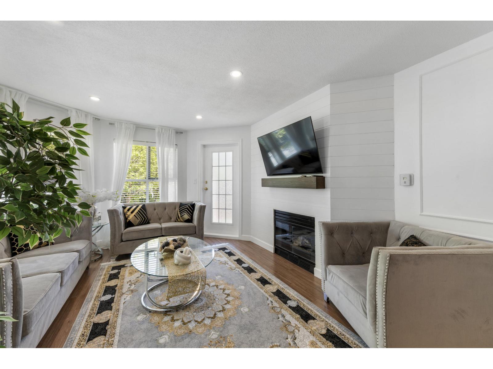 315 15140 108 AVENUE, Surrey