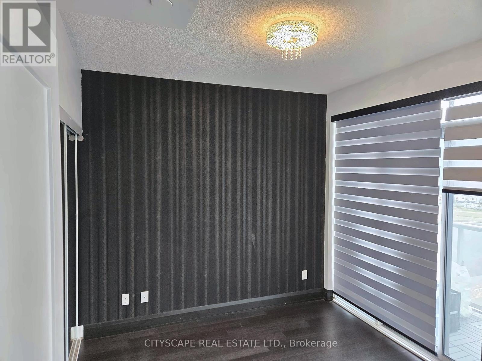 #1508 56 ANNIE CRAIG DRIVE - 13