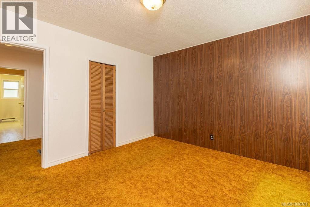 880 Eberts St - 10