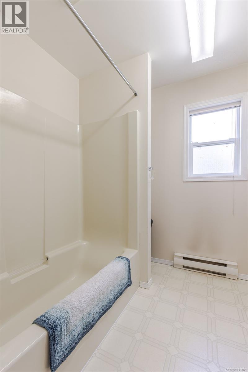 880 Eberts St - 19