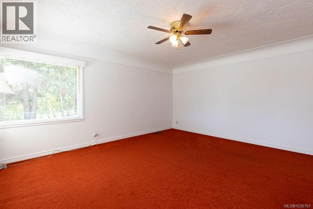 880 Eberts St - 5