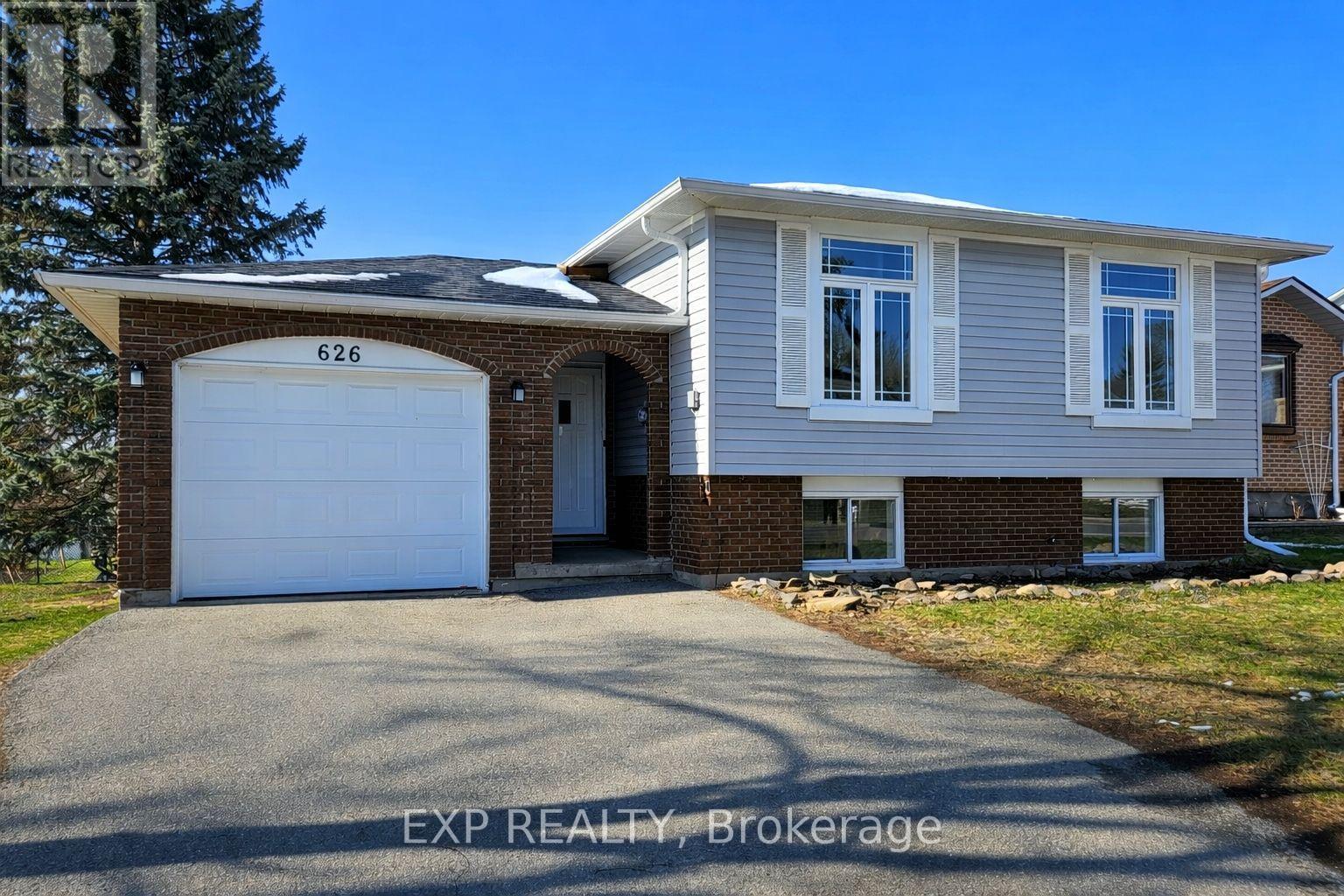 626 LAURIER BOULEVARD - 1