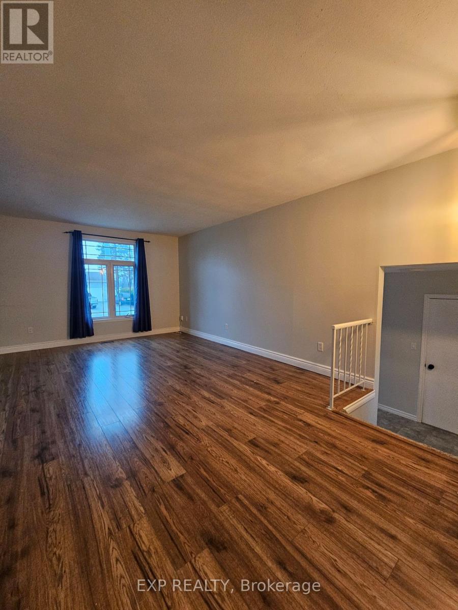 626 LAURIER BOULEVARD - 3