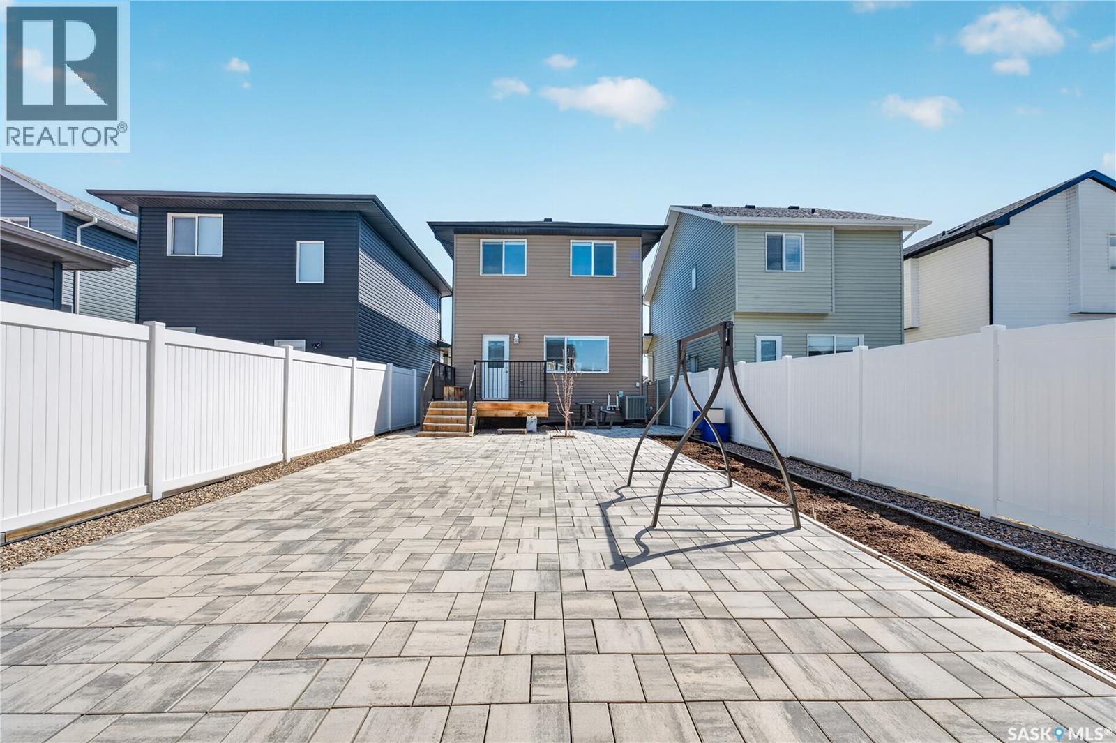 3136 Crosbie CRESCENT - 35