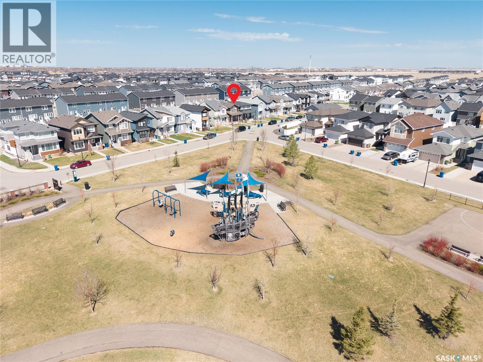 3136 Crosbie CRESCENT - 40