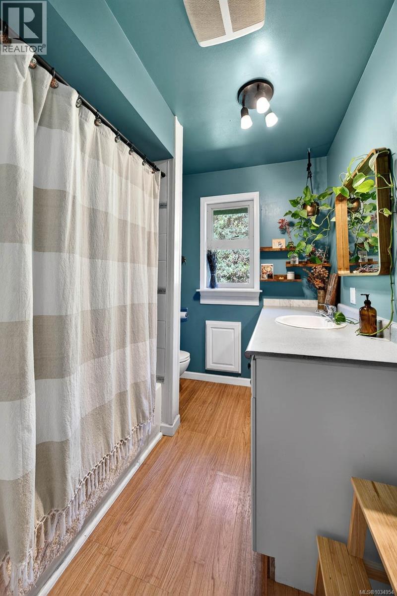 206 Roland Rd - 19