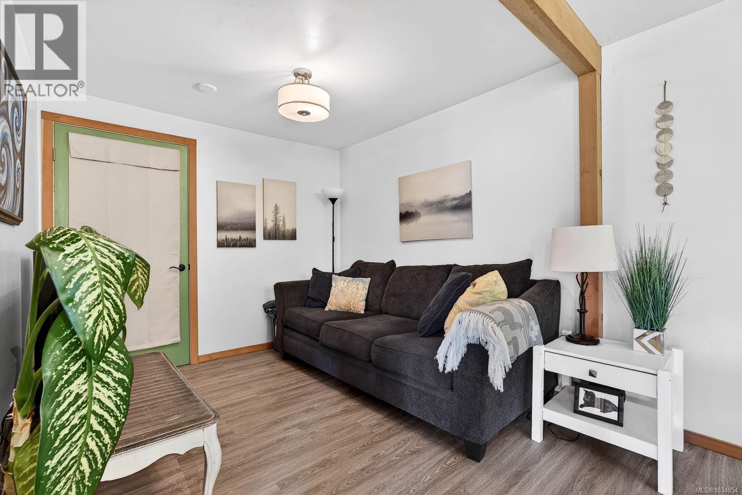 206 Roland Rd - 23