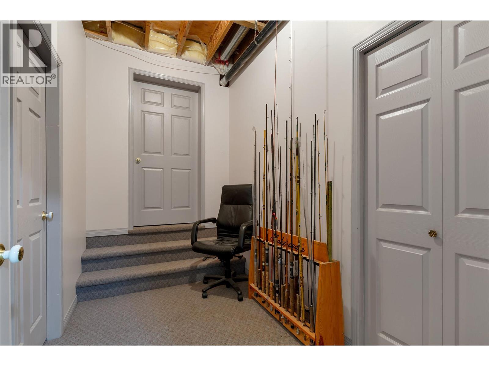 35 Peregrine Way - 44