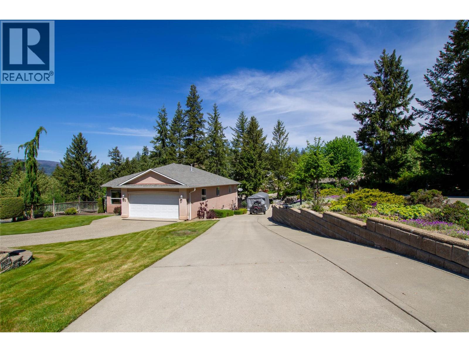 35 Peregrine Way - Image 2