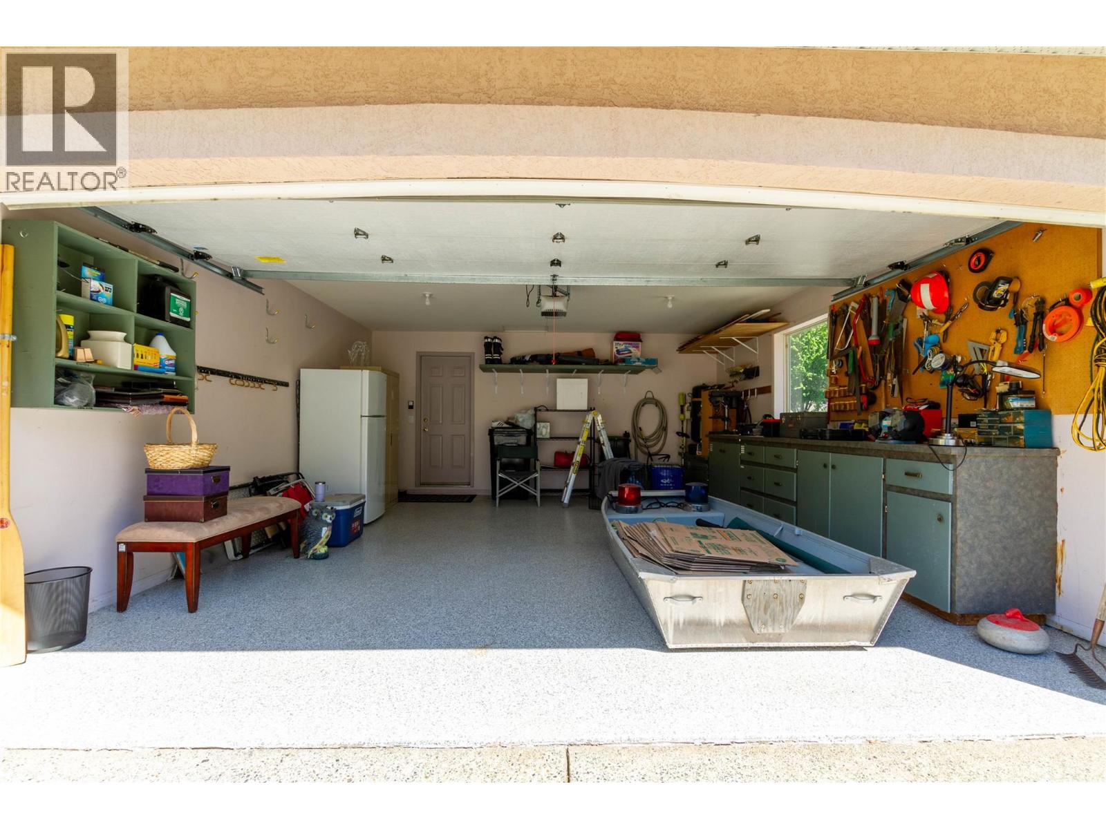 35 Peregrine Way - 28