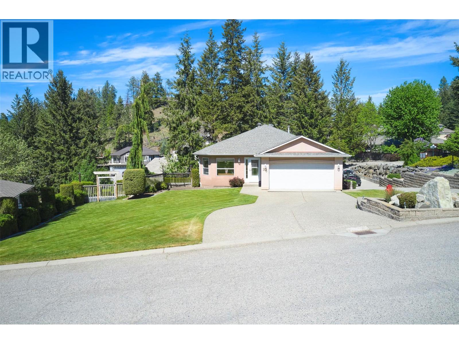 35 Peregrine Way - 68