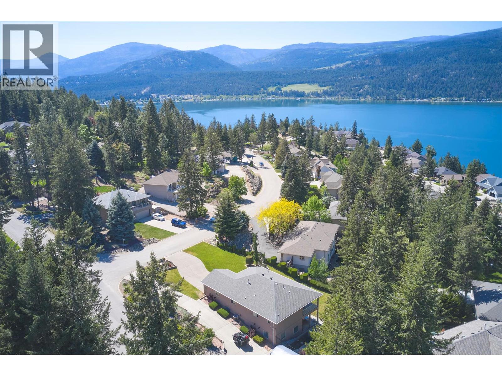 35 Peregrine Way - 75