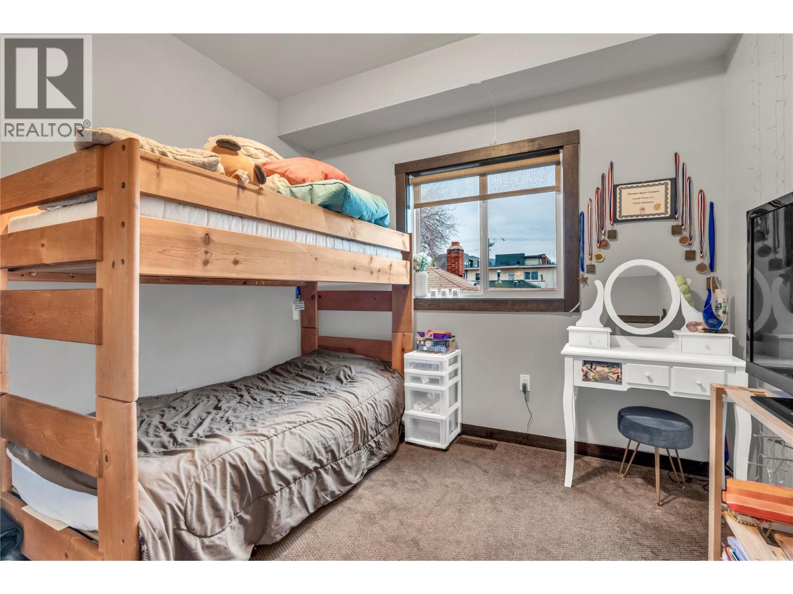 #102 653 Papineau Street - 15